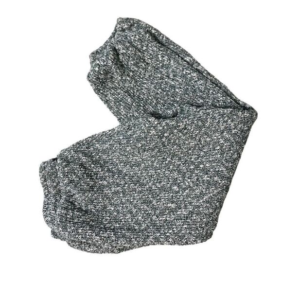 Koral 2 piece lounge set sweater and joggers- colors match, pic lighting is diff - Picture 11 of 12